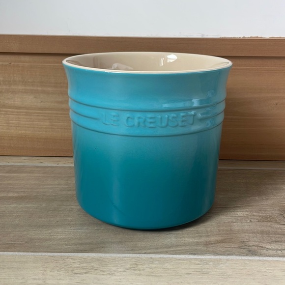 Le Creuset Kitchen Le Crueset Caribbean Large Utensil Crock Poshmark